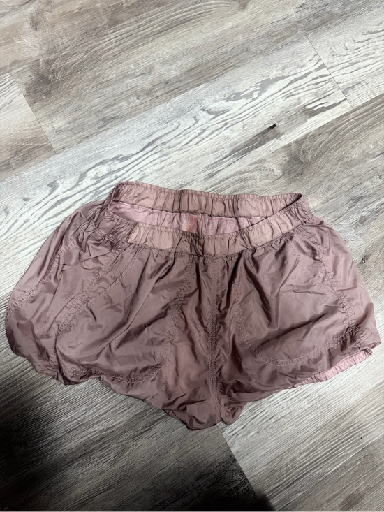 FP Movement by Free People Pants - FP Movement by Free People Sunshine Bubble Hem Mauve Shorts Size M